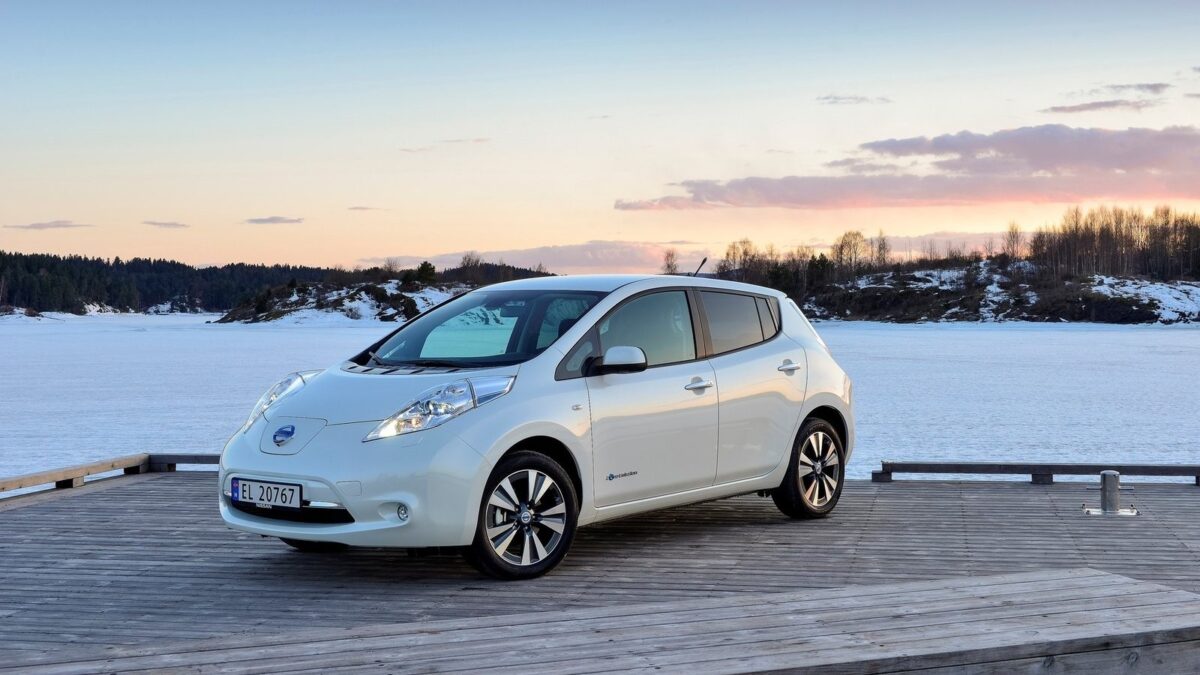 NISSAN