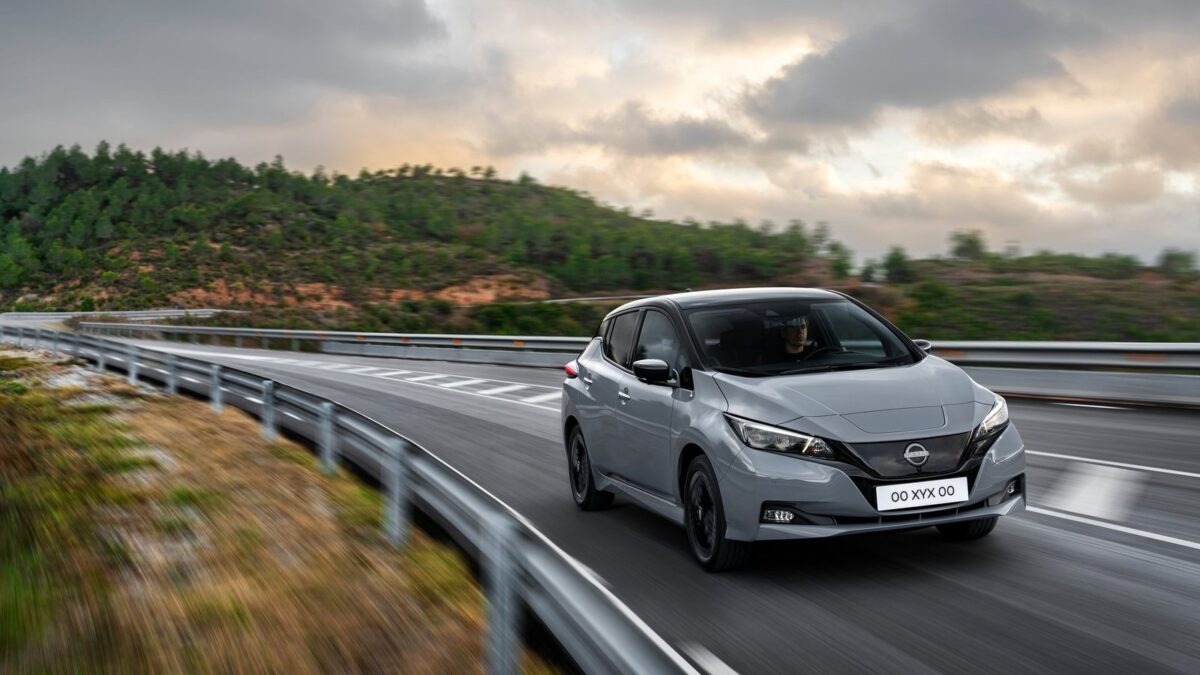 NISSAN