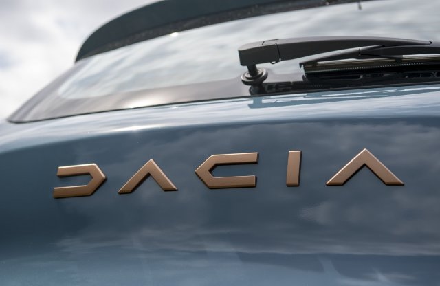 Megvan, mikor érkezik az új Dacia Duster