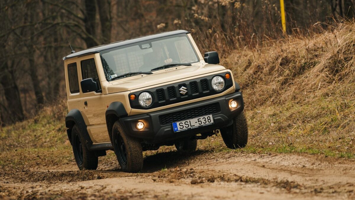 SUZUKI