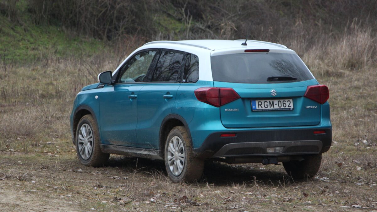 SUZUKI