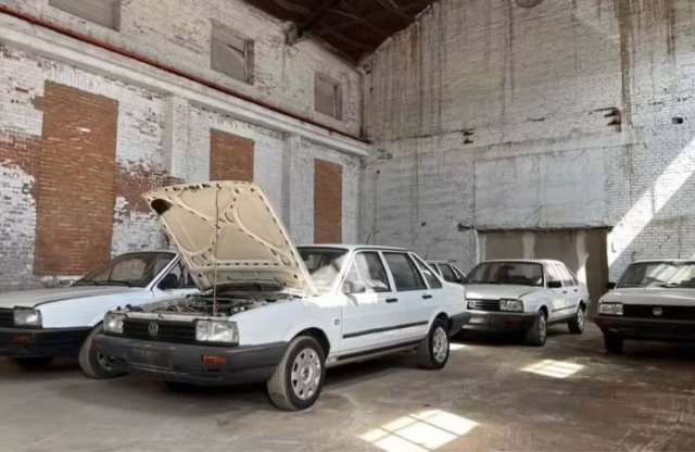 Egy raktár mélyén bukkantak ezekre az elfeledett Volkswagenekre