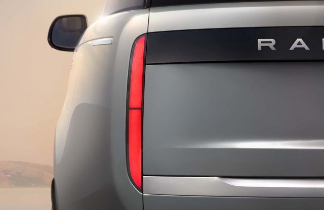 Újabb gyártó száll be a 2,5 tonnás villany-SUV versenybe!