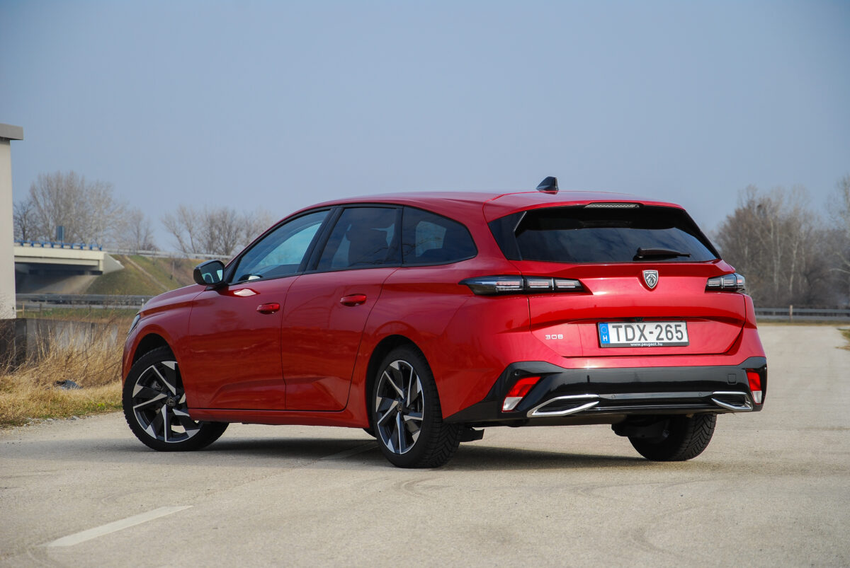 PEUGEOT 308