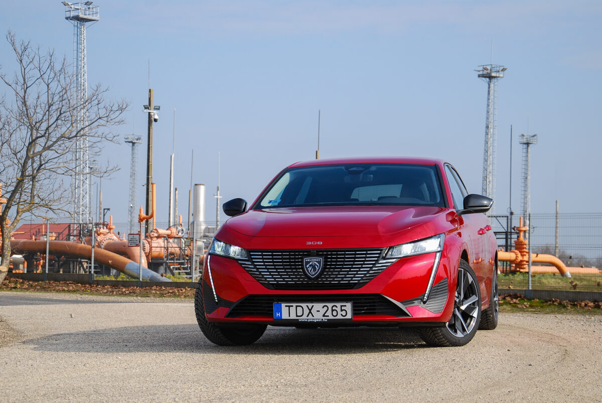 PEUGEOT 308