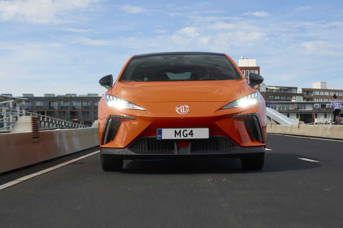 MG