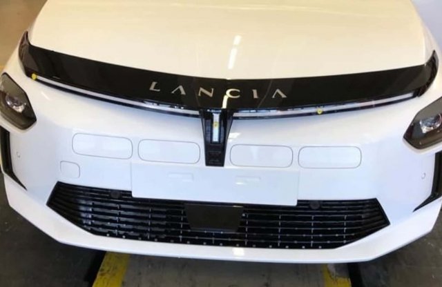 Kiszivárgott fotókon az új Lancia Ypsilon!