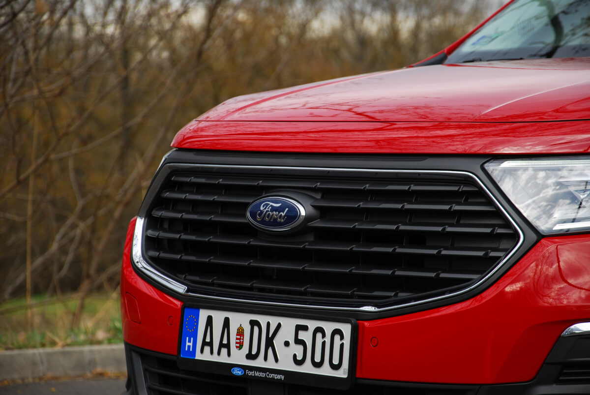 FORD TOURNEO