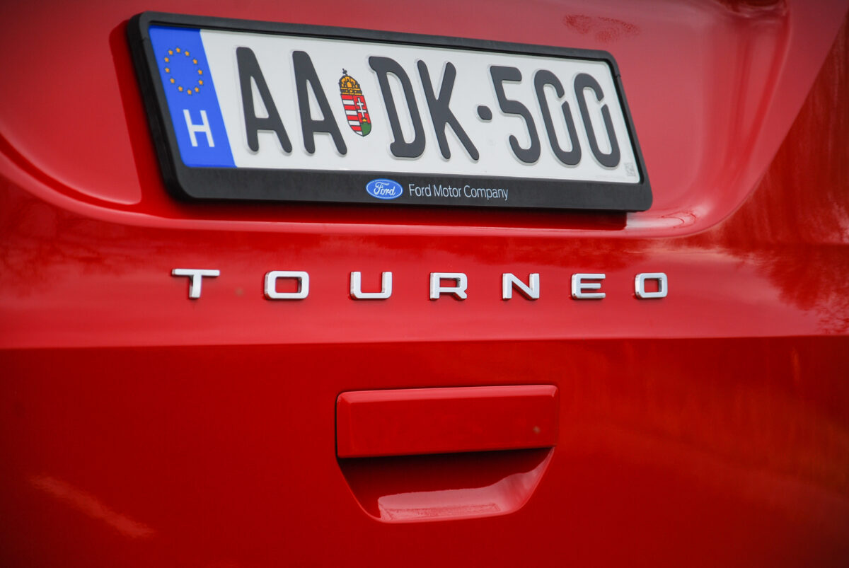 FORD TOURNEO