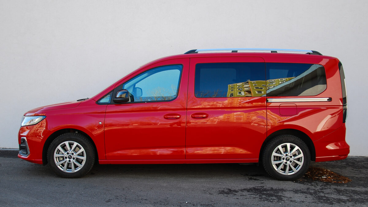 FORD TOURNEO
