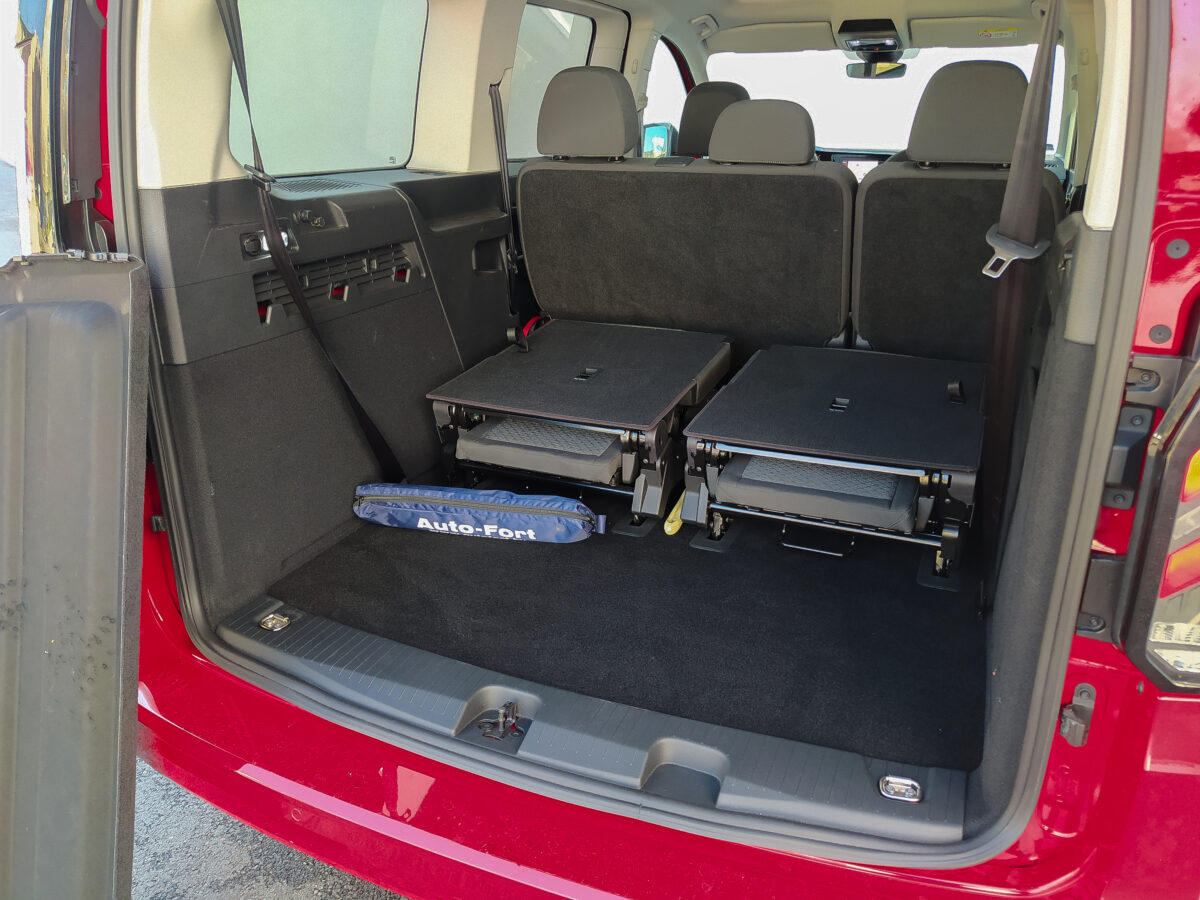 FORD TOURNEO