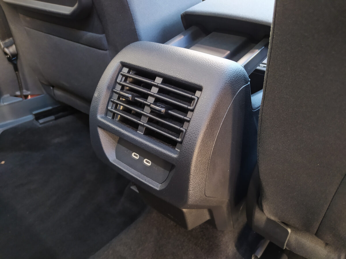 FORD TOURNEO