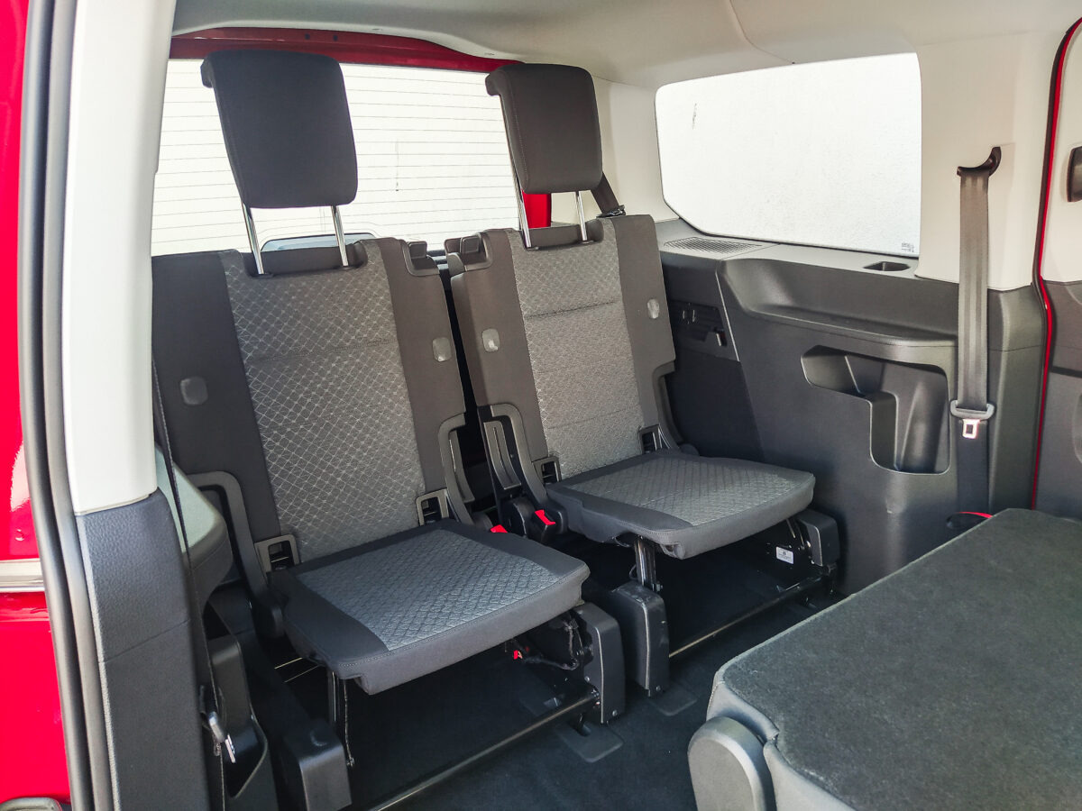 FORD TOURNEO