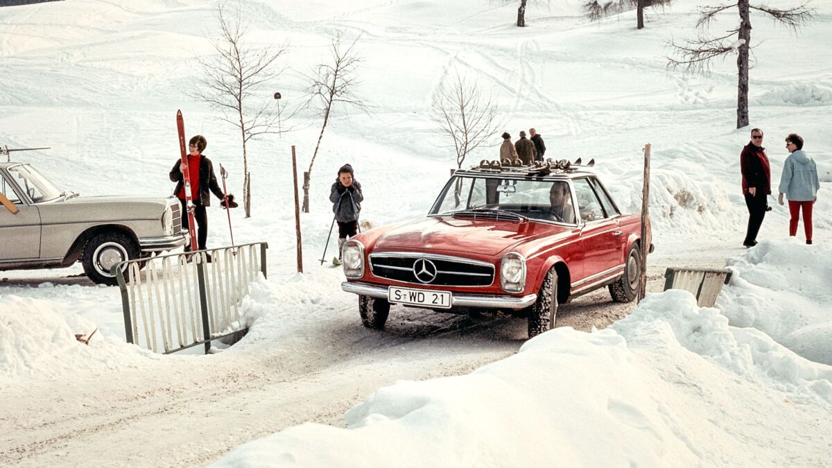 MERCEDES-BENZ