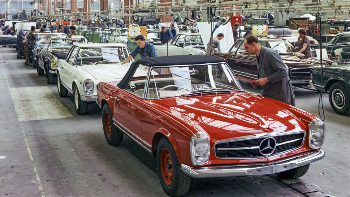 MERCEDES-BENZ