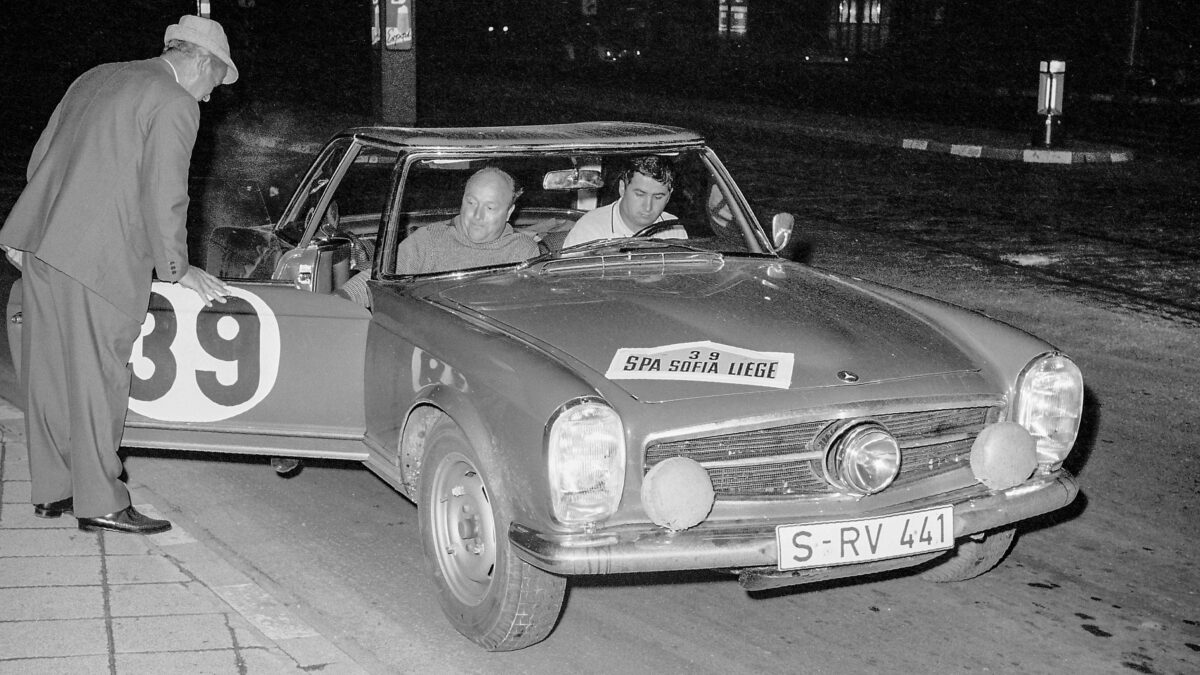 MERCEDES-BENZ