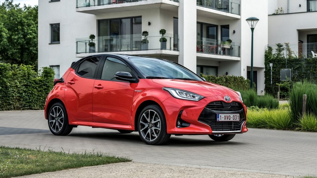 TOYOTA YARIS
