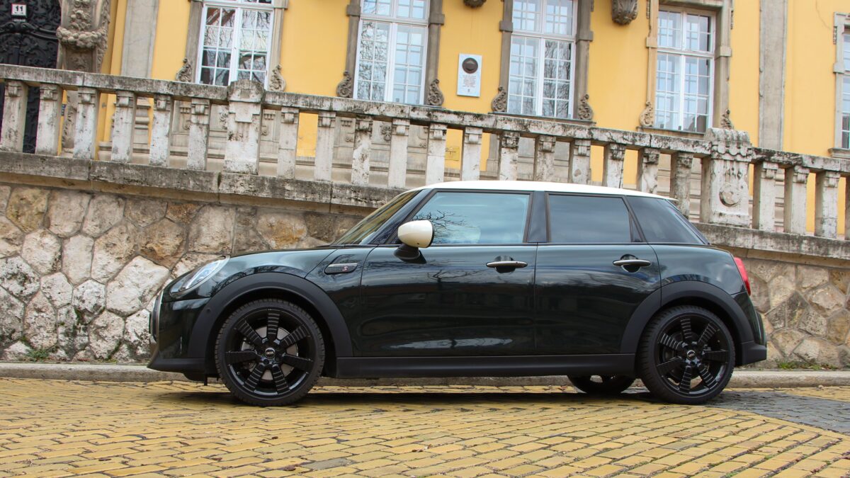 MINI