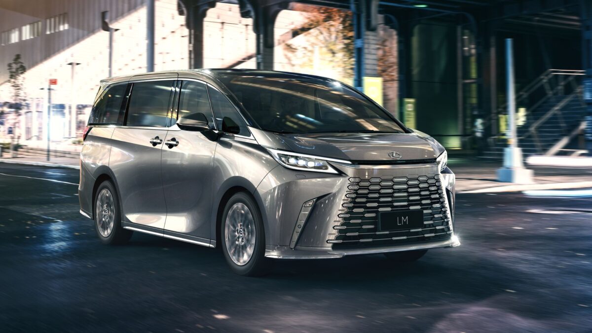 LEXUS