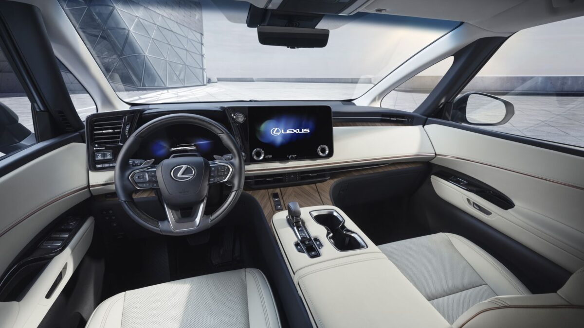 LEXUS