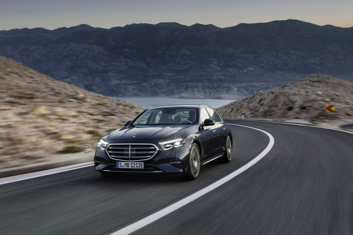 MERCEDES-BENZ