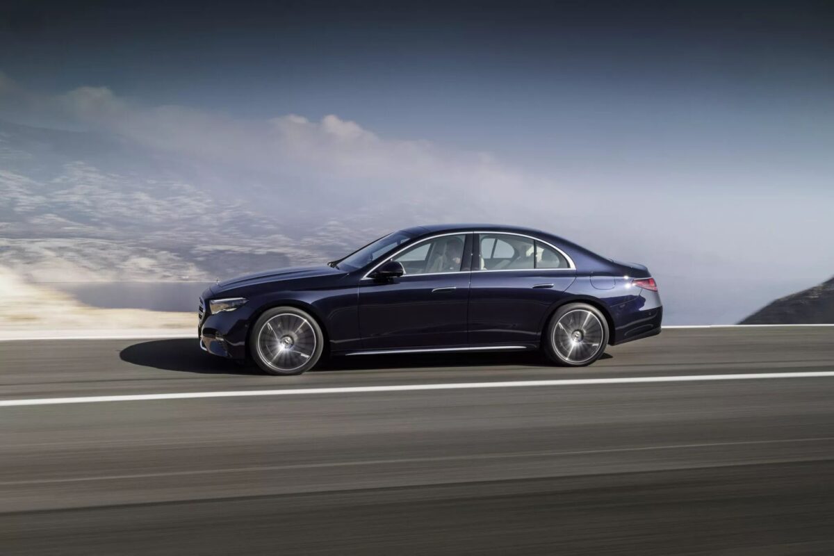 MERCEDES-BENZ