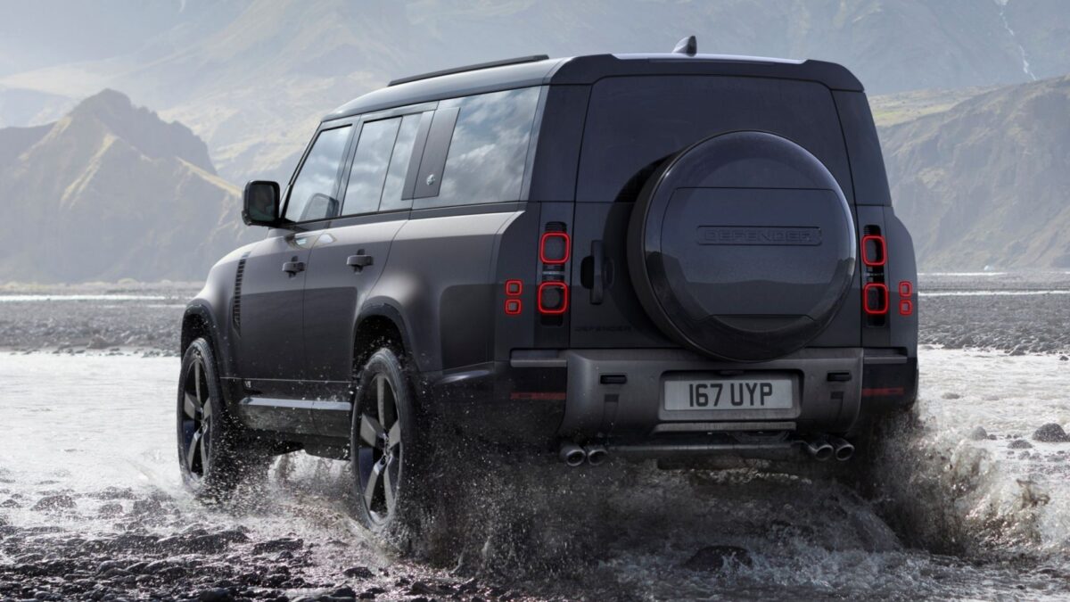 LAND ROVER DEFENDER