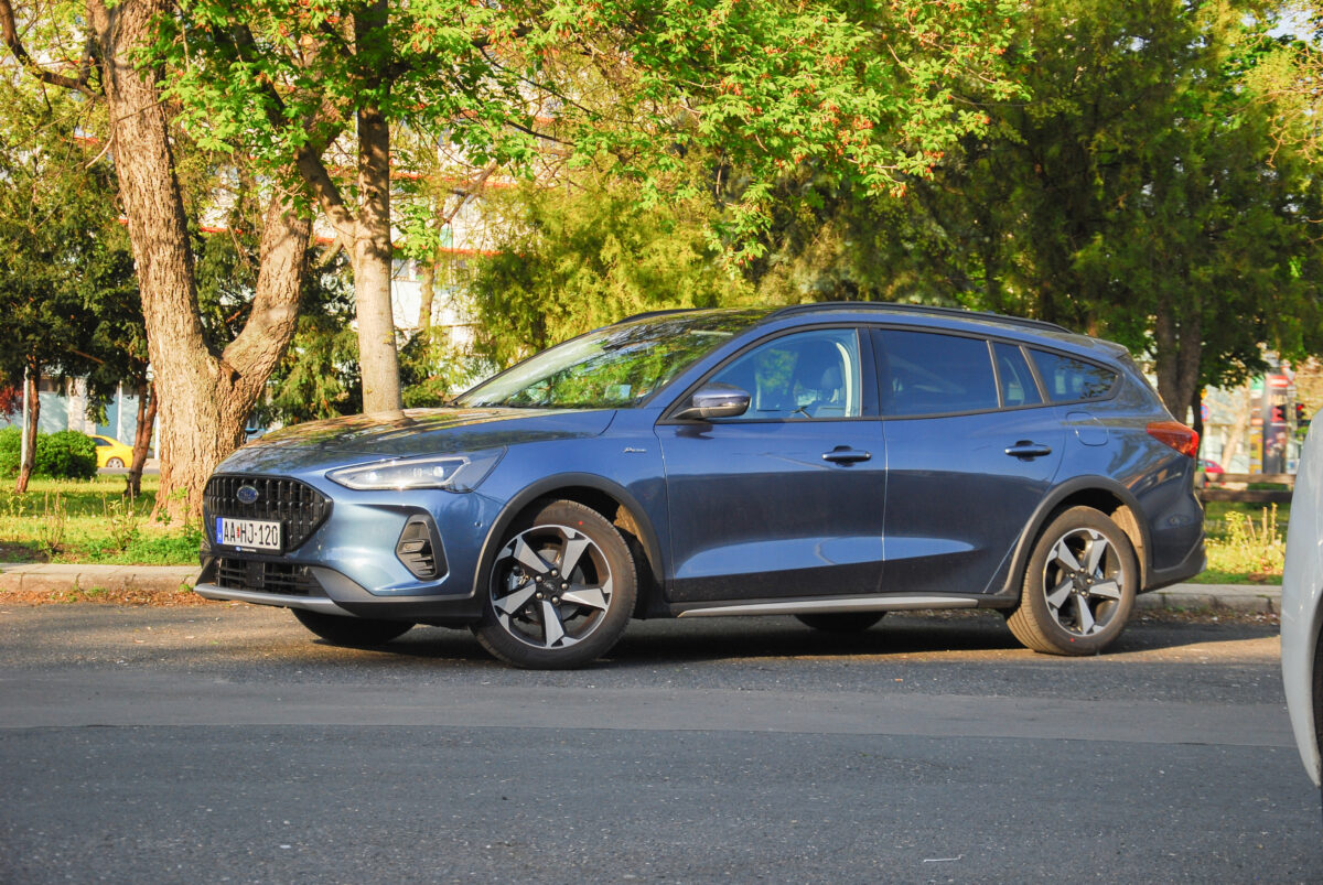 FORD FOCUS