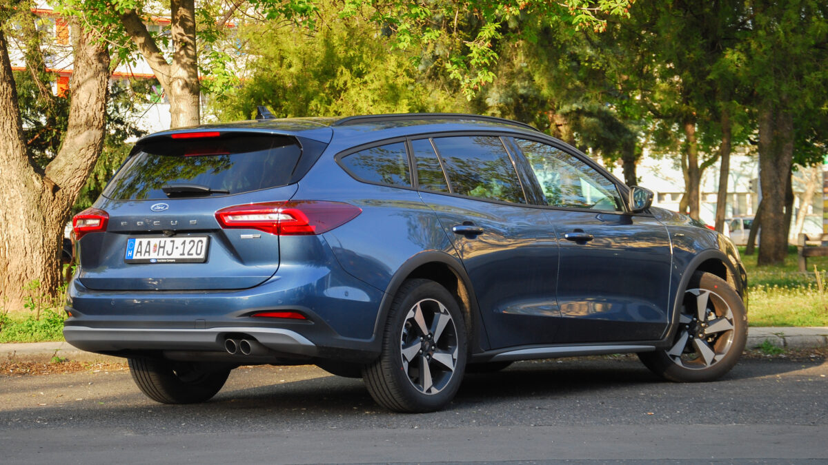 FORD FOCUS