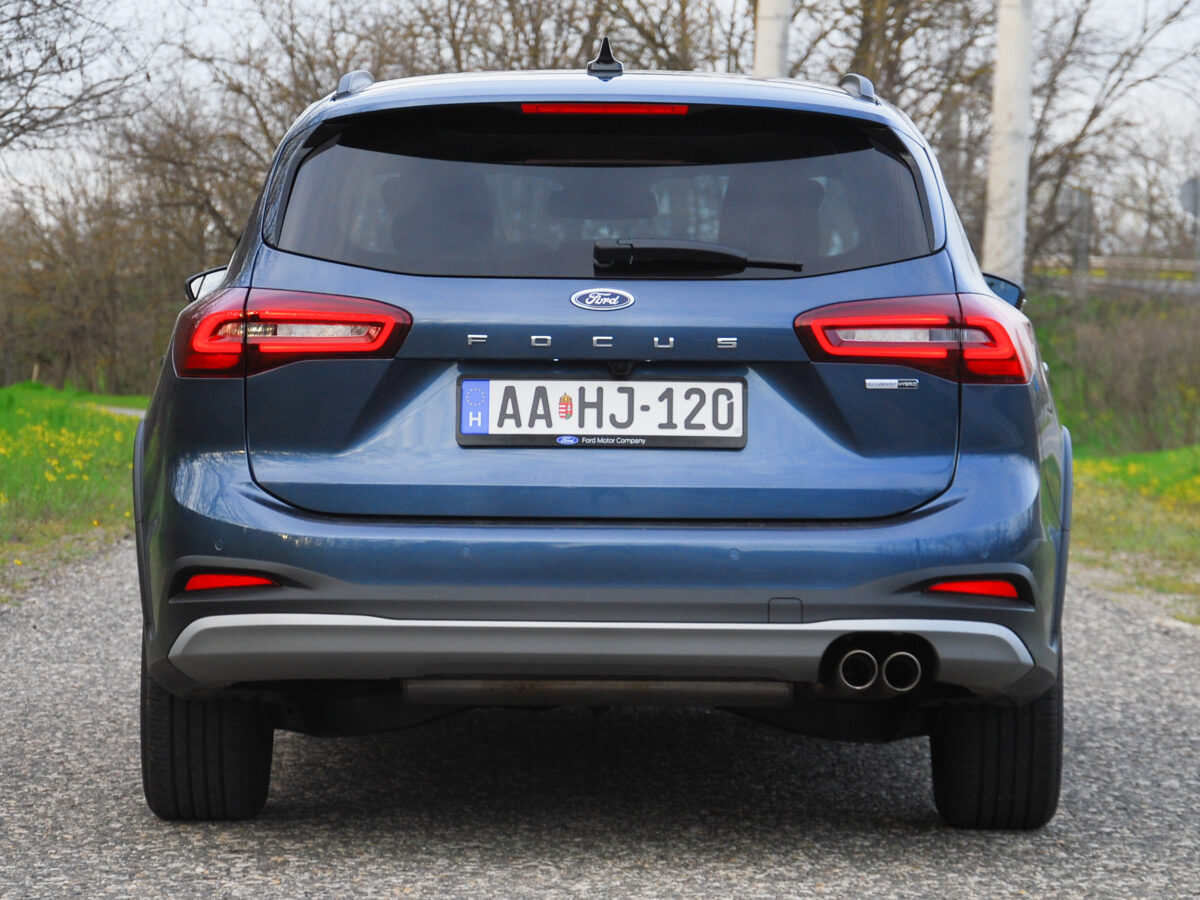 FORD FOCUS