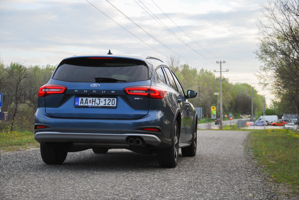FORD FOCUS