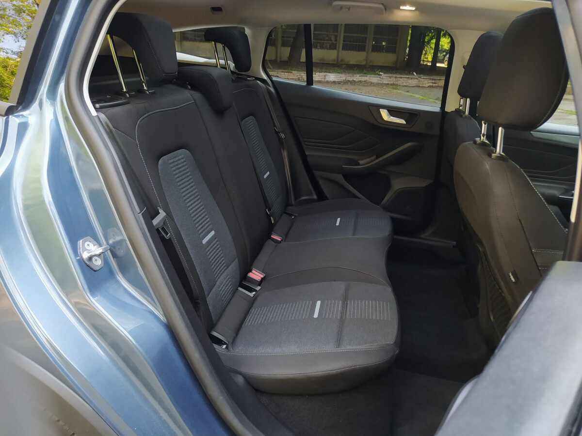 FORD FOCUS