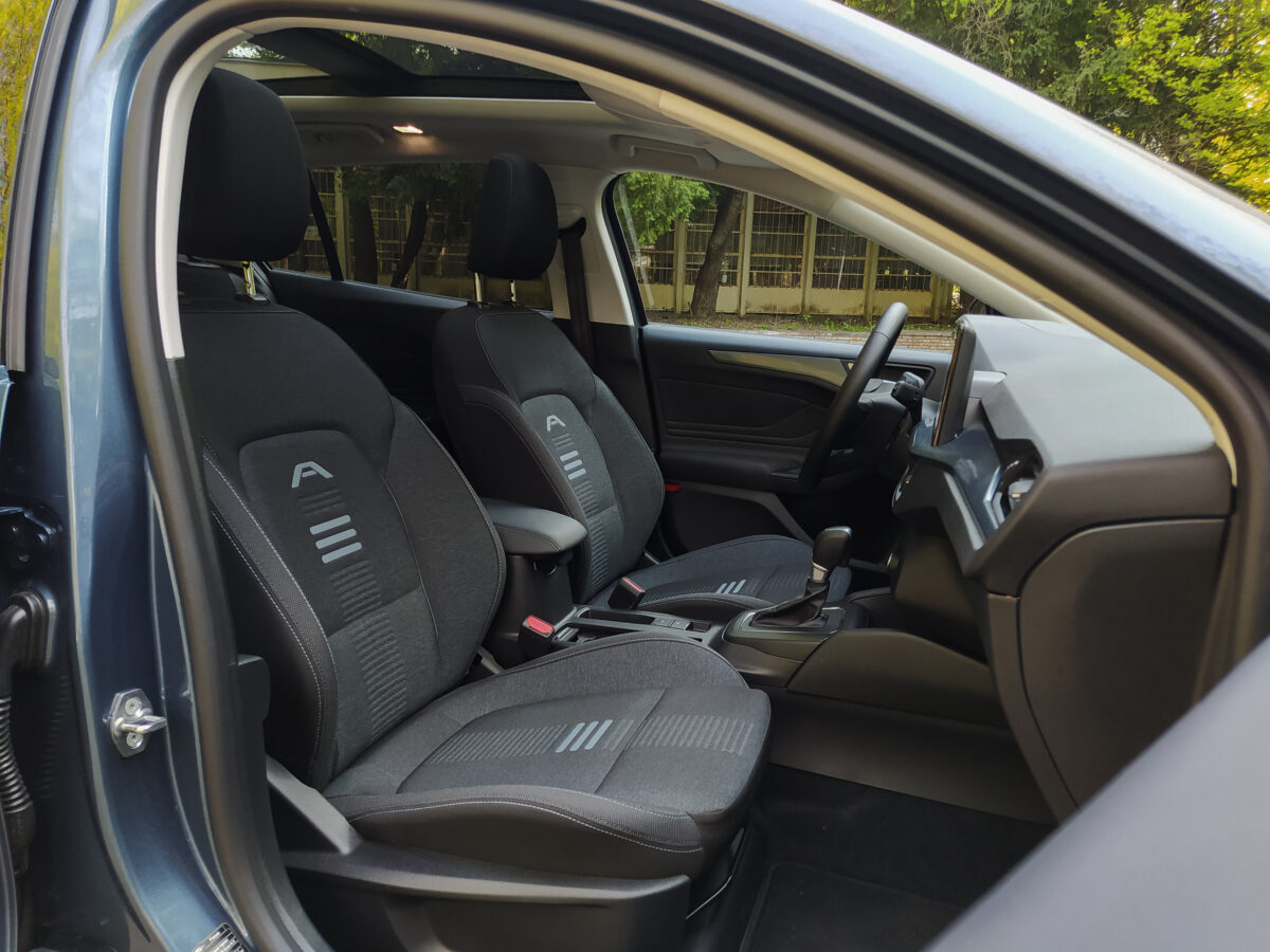 FORD FOCUS