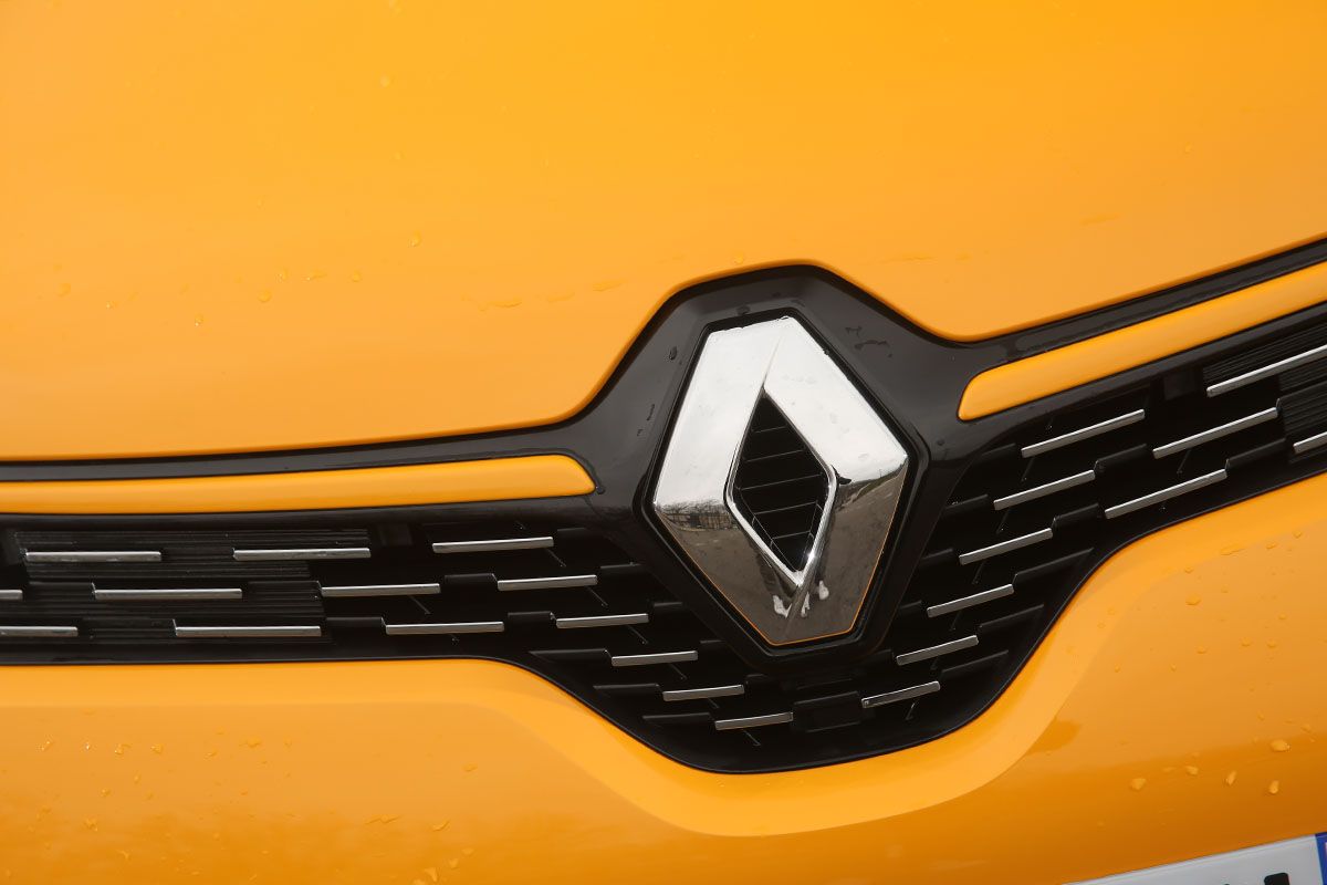 RENAULT