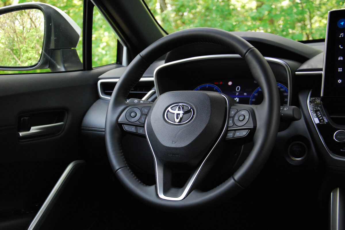 TOYOTA COROLLA CROSS