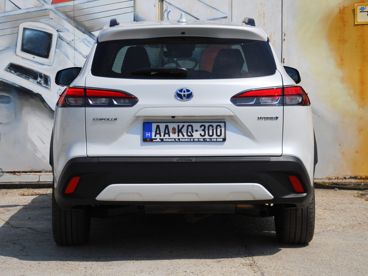 TOYOTA COROLLA CROSS