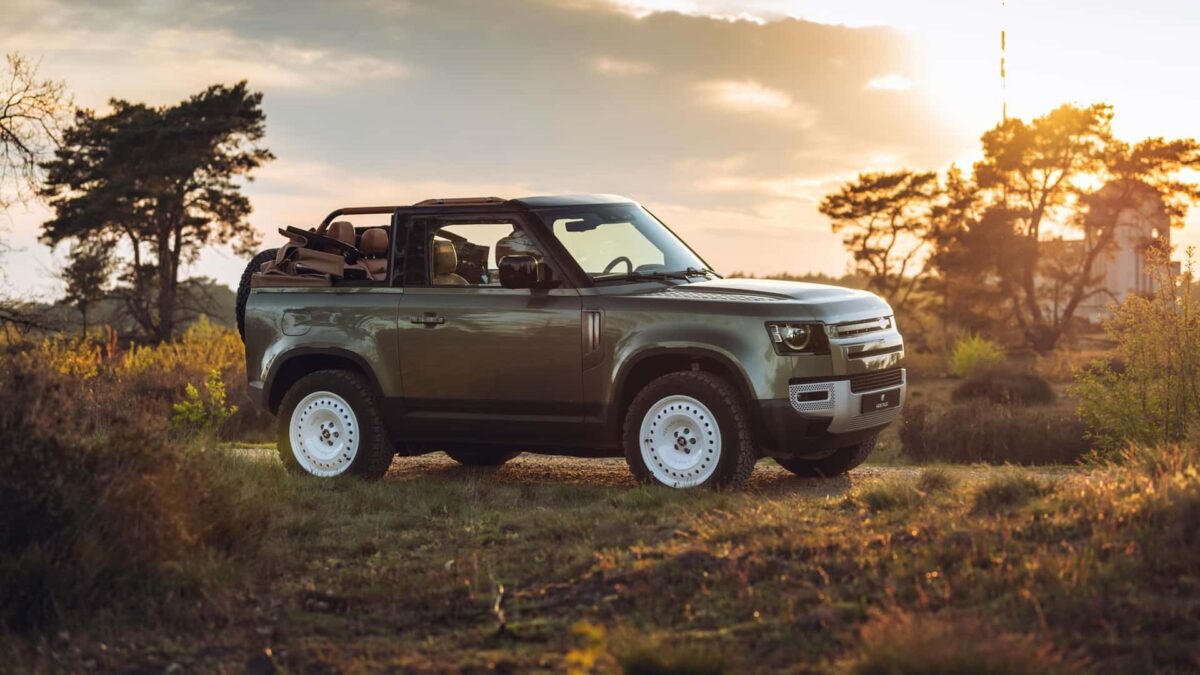LAND ROVER DEFENDER