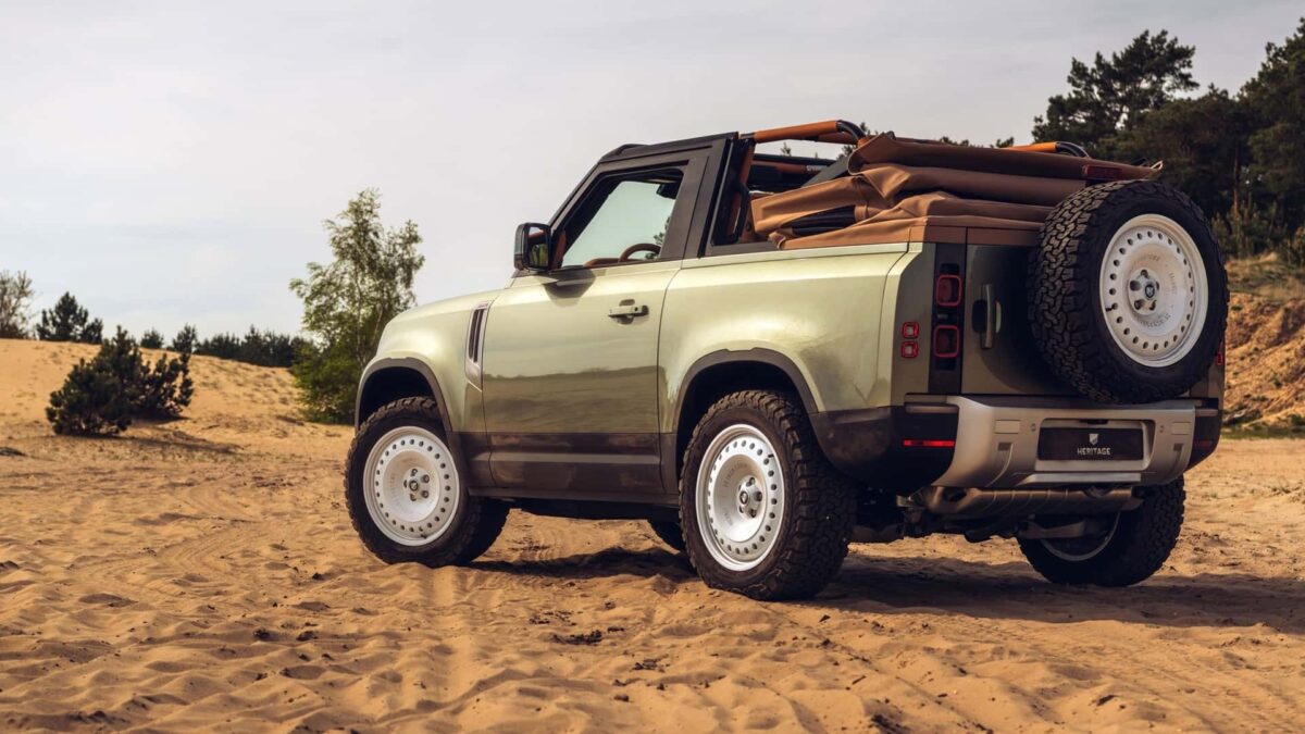 LAND ROVER DEFENDER