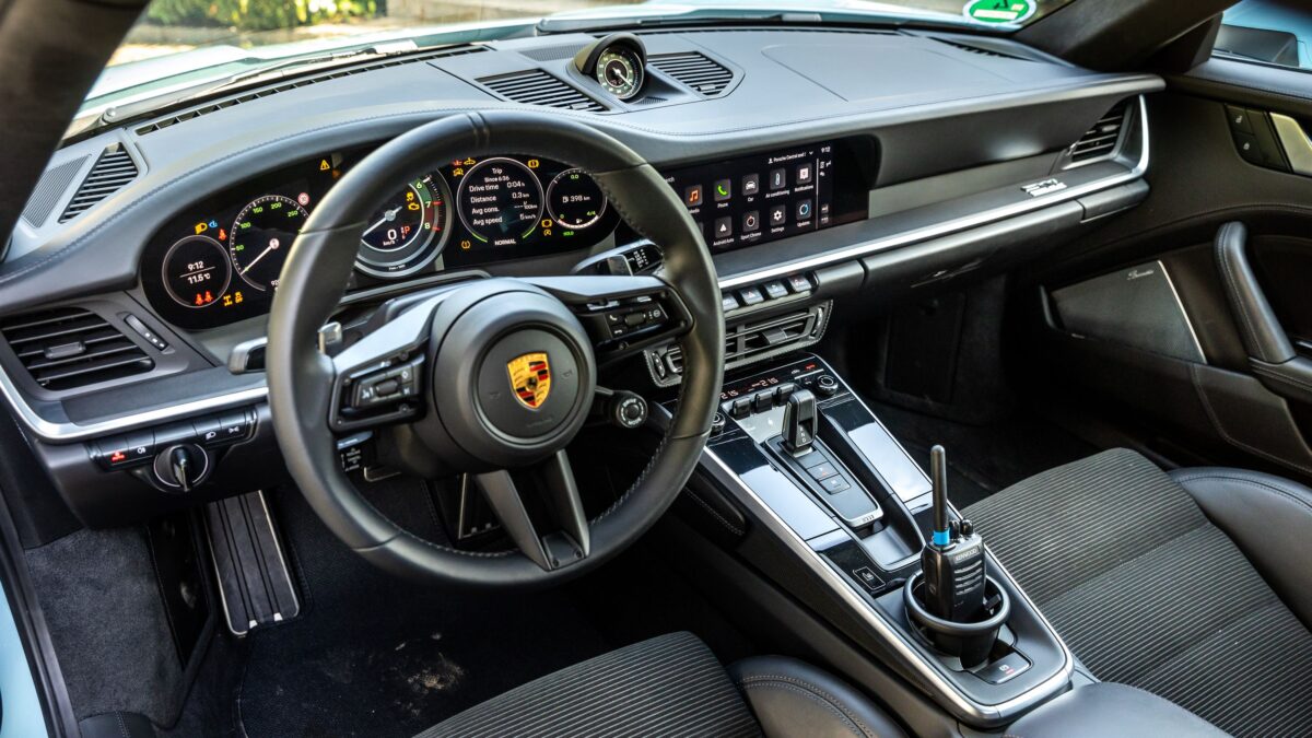 PORSCHE