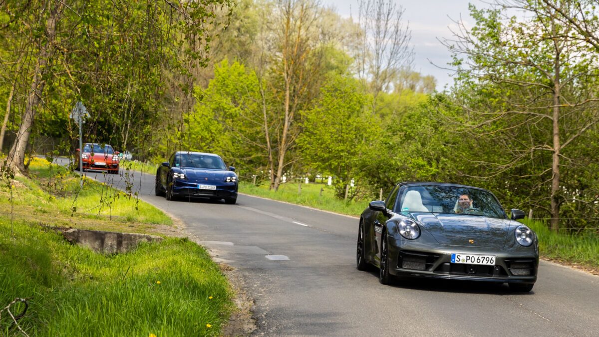 PORSCHE
