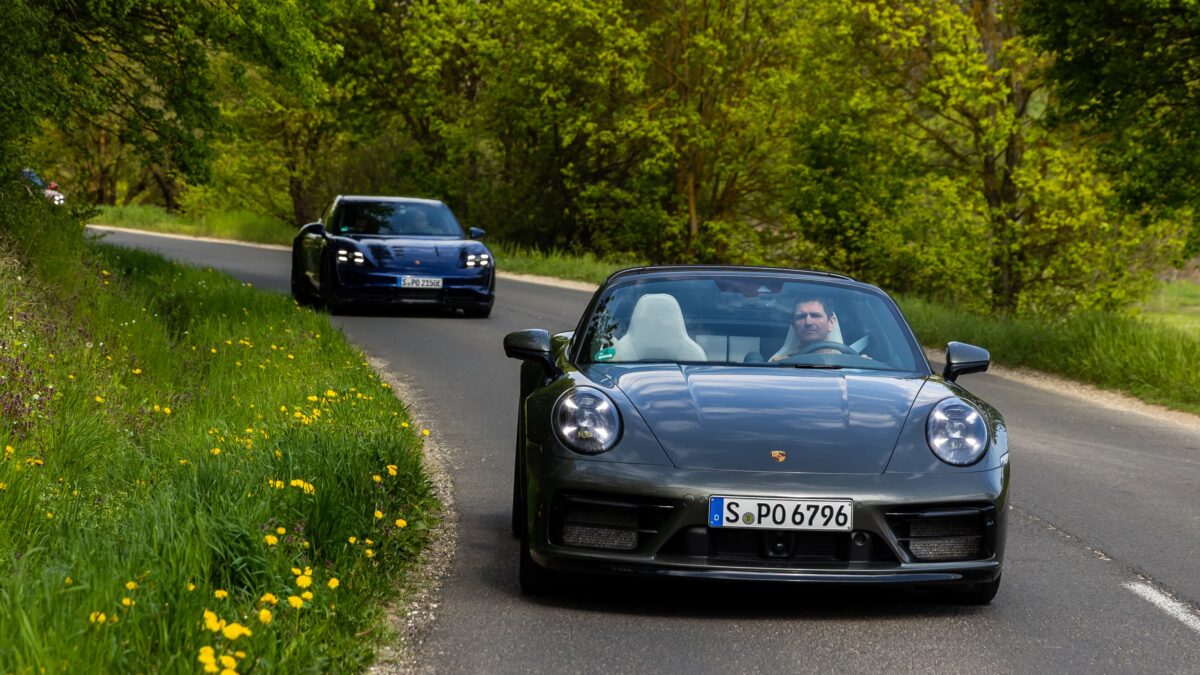 PORSCHE
