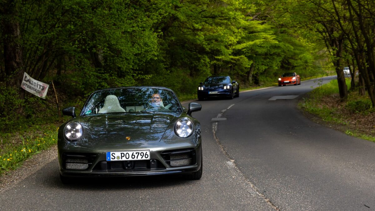 PORSCHE