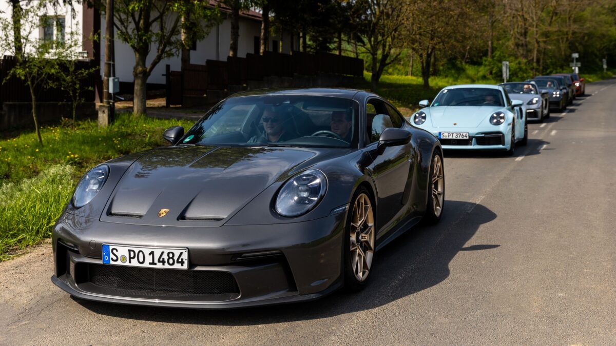 PORSCHE