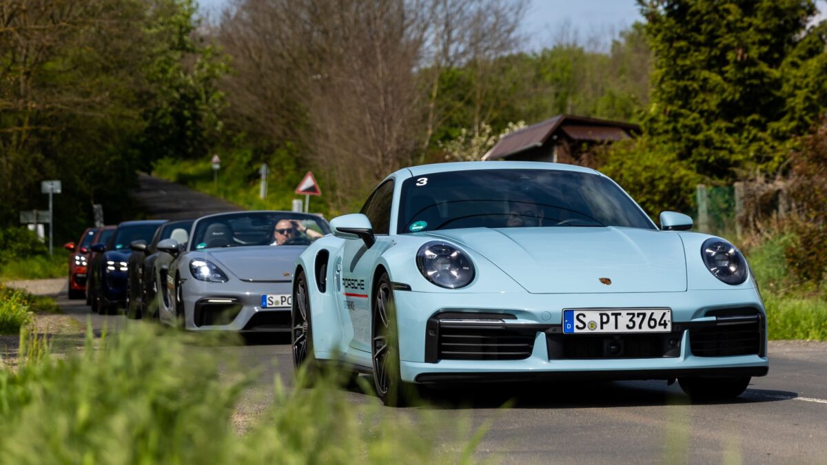 PORSCHE