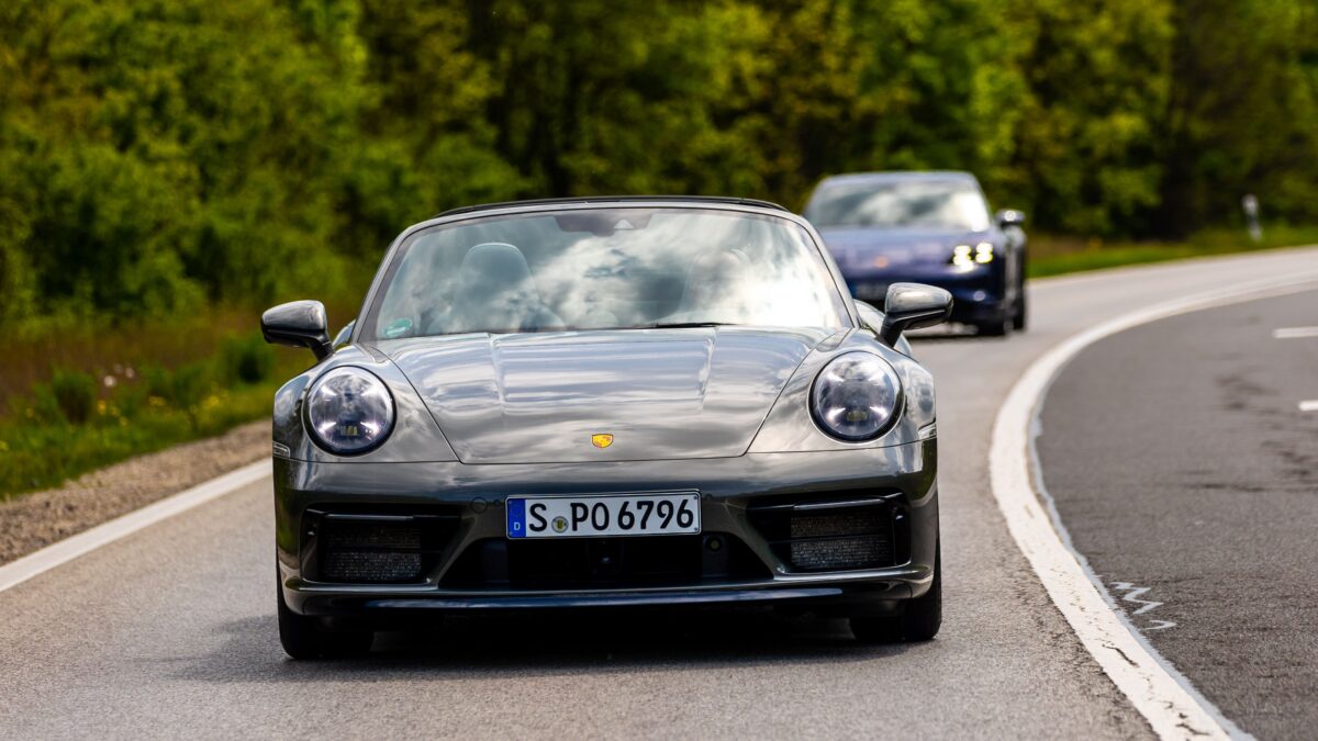 PORSCHE