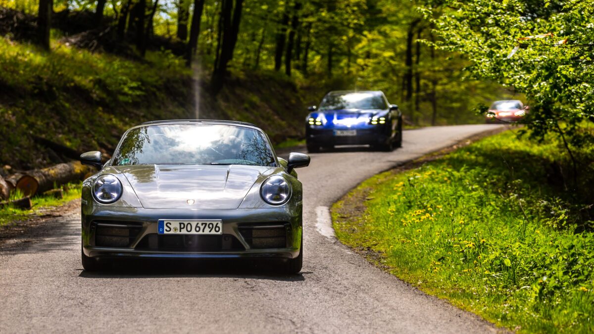 PORSCHE