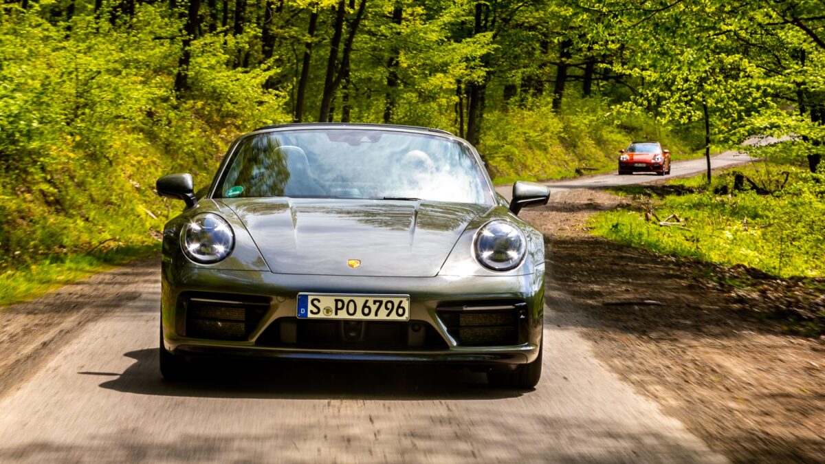 PORSCHE