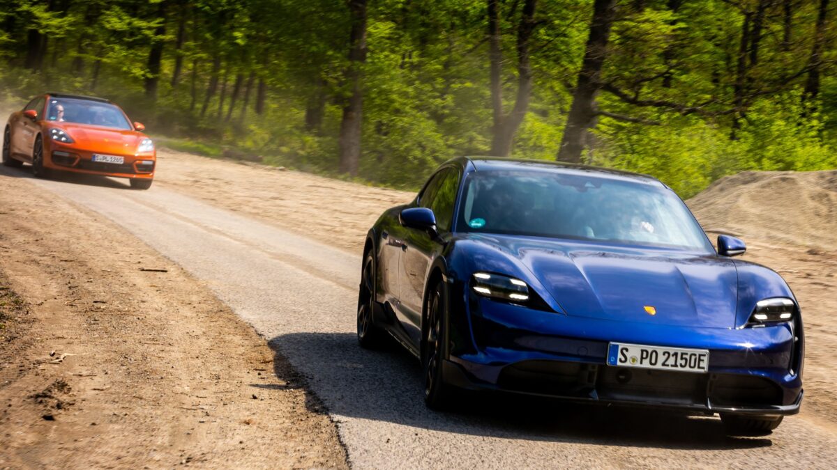 PORSCHE