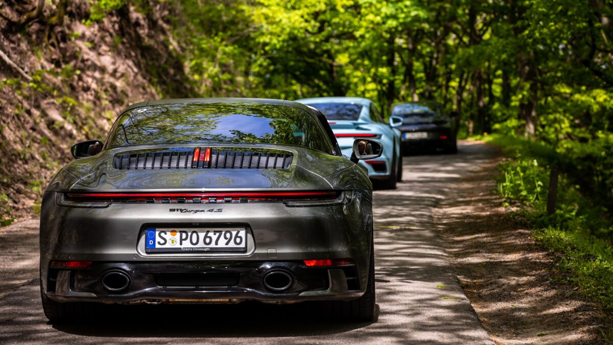 PORSCHE