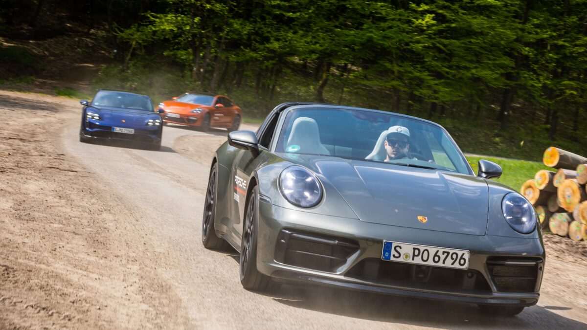 PORSCHE